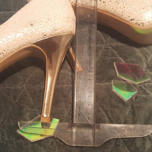 Metallic Snakeskin Style 4" Peep Toe Heels SZ 8 - Picture 7 of 8